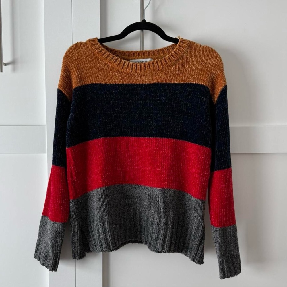 Cotton Emporium Colorblock Crew Neck Sweater